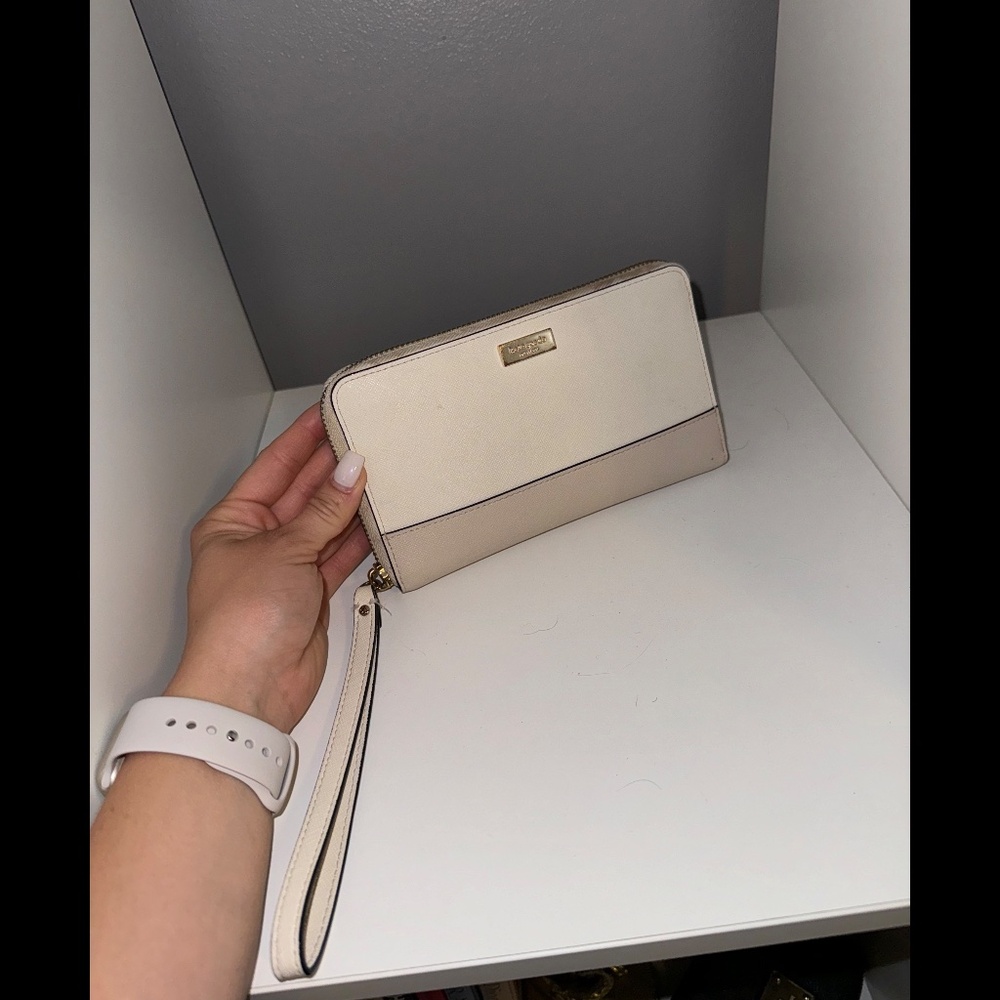 Kate Spade Clutch/Wristlet Wallet